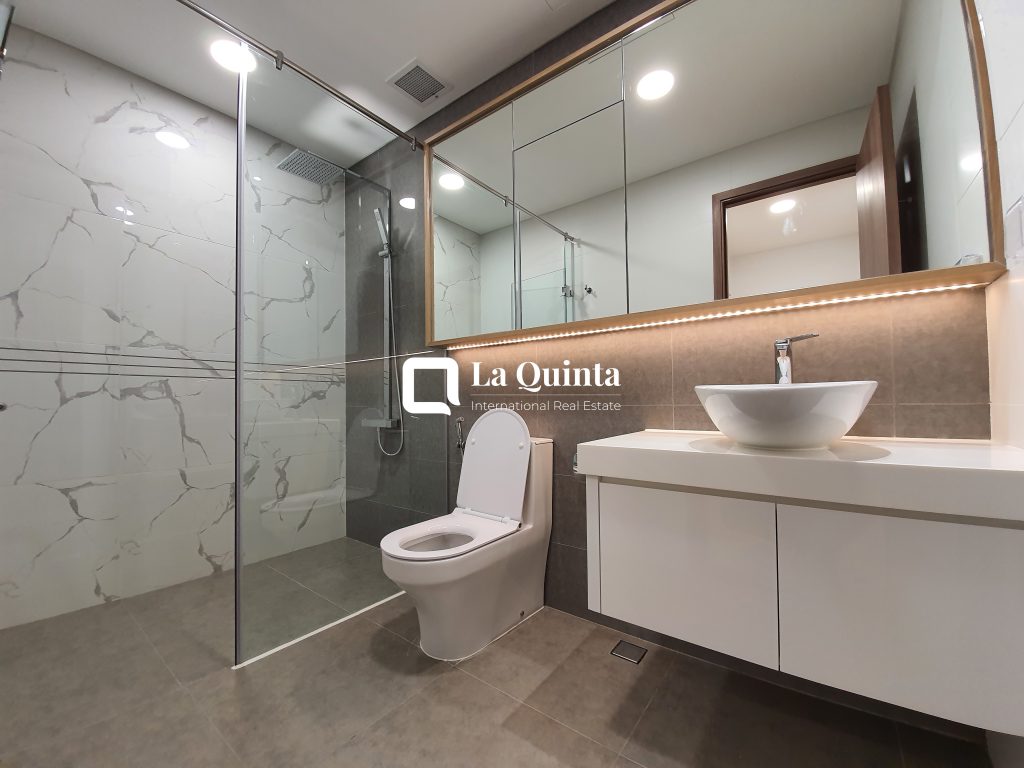 apartment for rent - bathroom