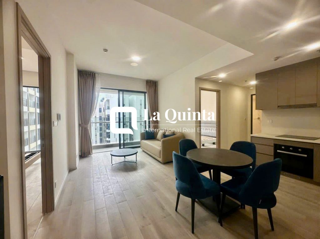 apartment for rent - living room