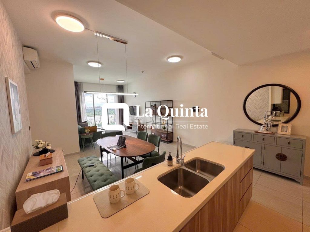 3BR apartment for rent - living room