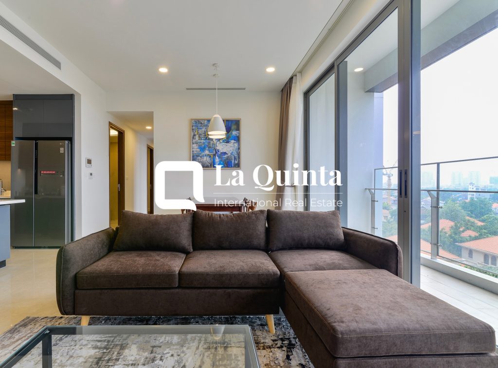 3BR apartment for rent - living room