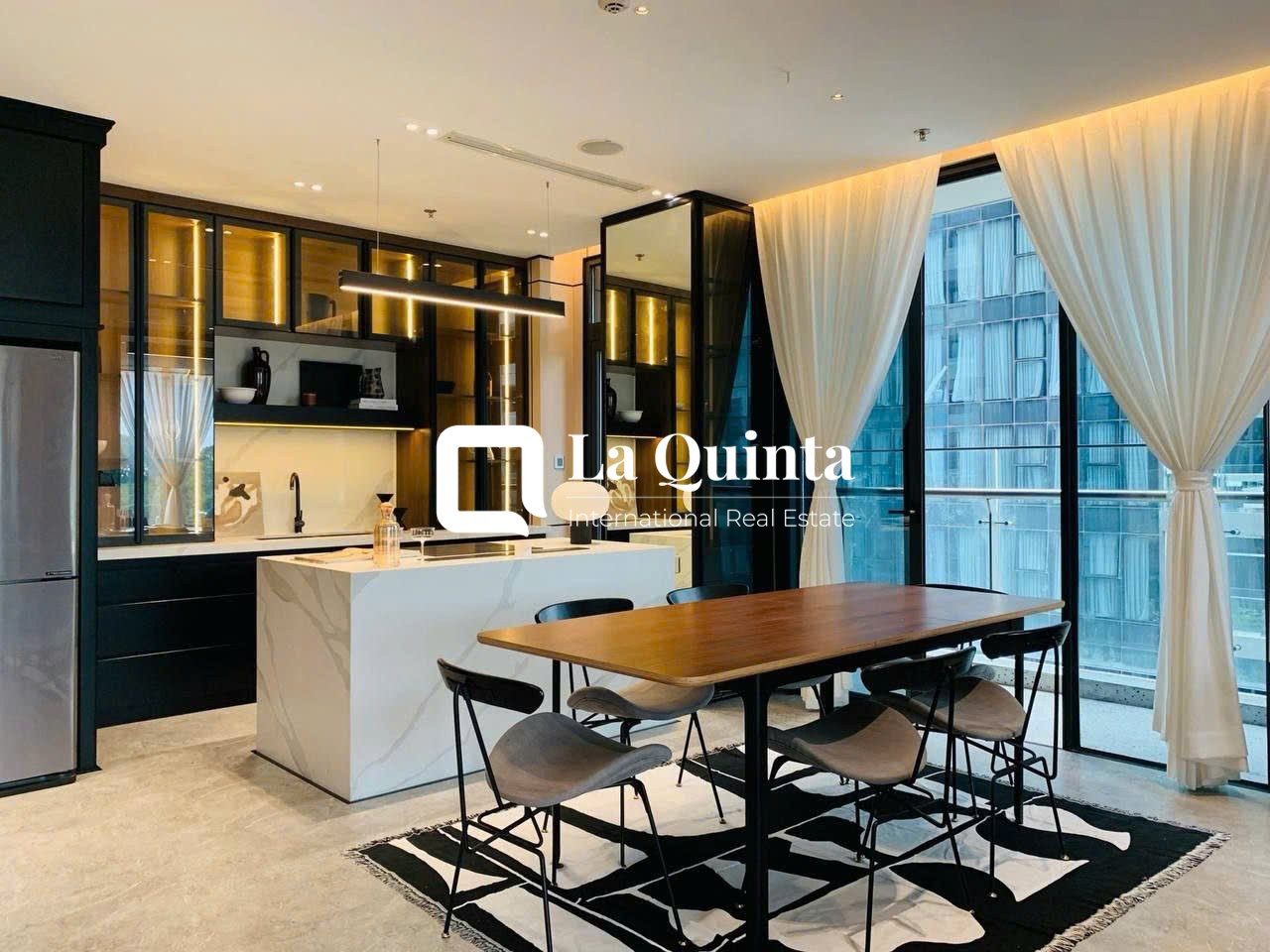 3BR APARTMENT FOR RENT AT VINHOMES GOLDEN RIVER WITH PARK VIEW IN DISTRICT 1 – AVAILABLE NOW