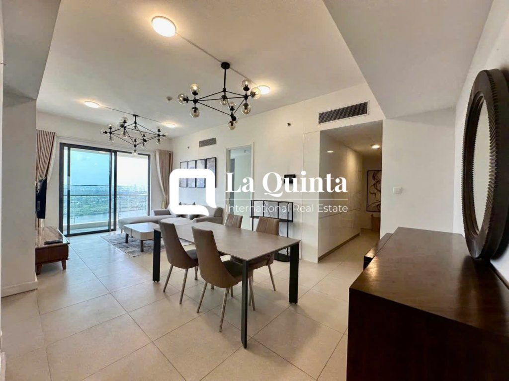 apartment for rent - dining table
