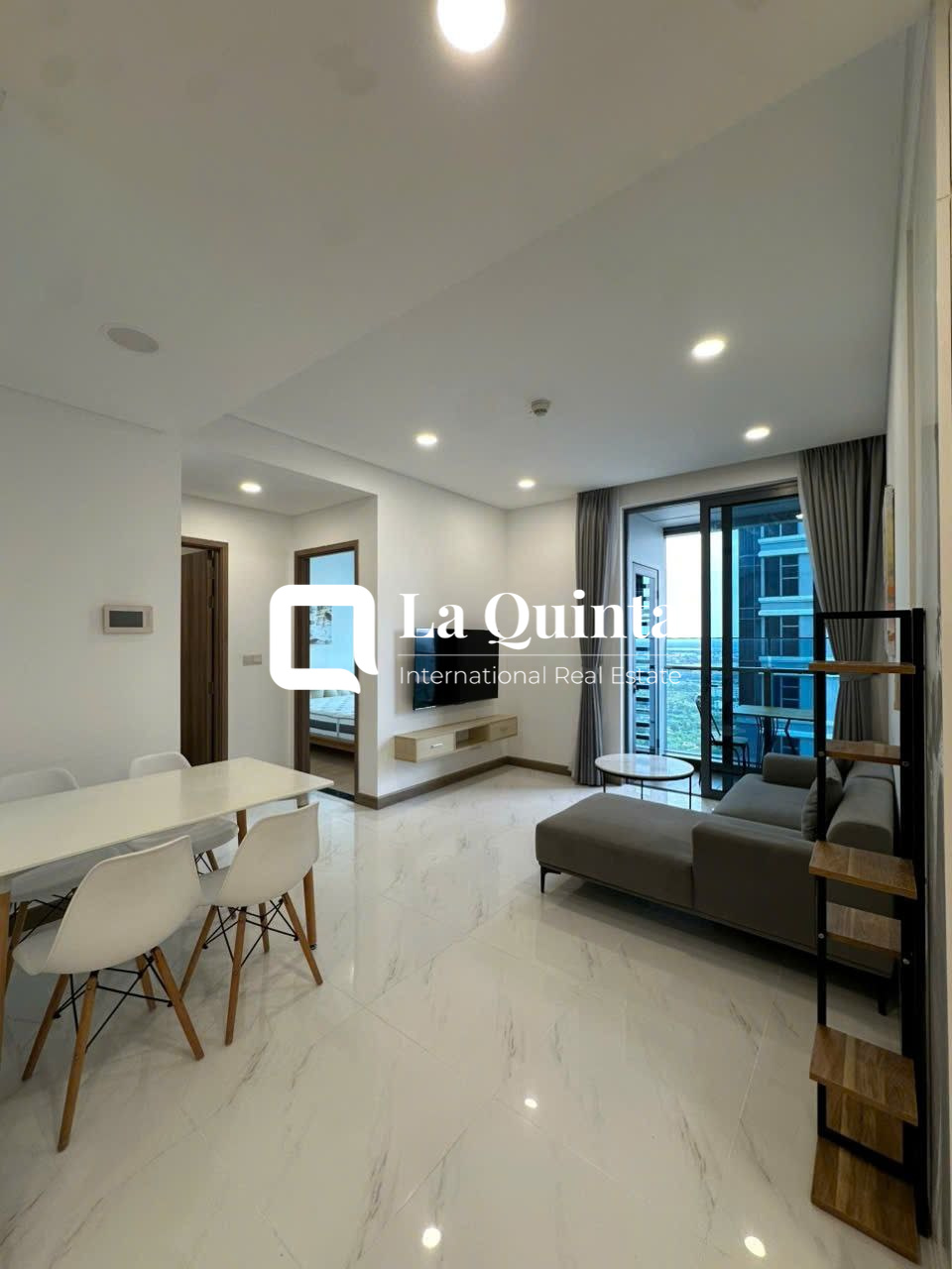 [RENTED] 1BR APARTMENT FOR RENT AT SUNWAH PEARL WITH RIVER VIEW IN BINH THANH DISTRICT – AVAILABLE NOW