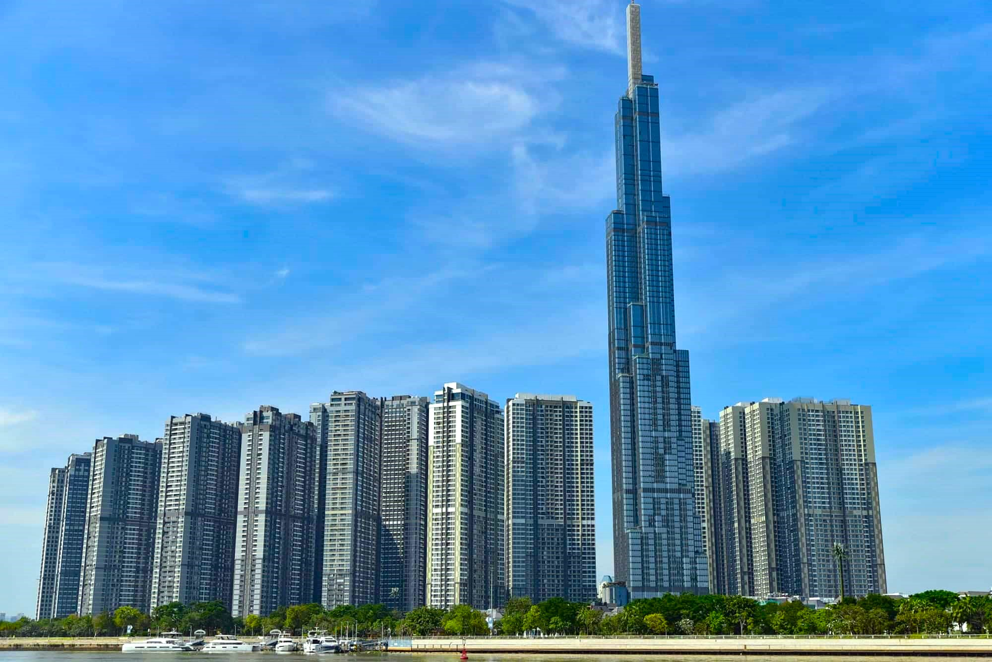 Vinhomes Central Park project: A symbol of livability in the heart of the city