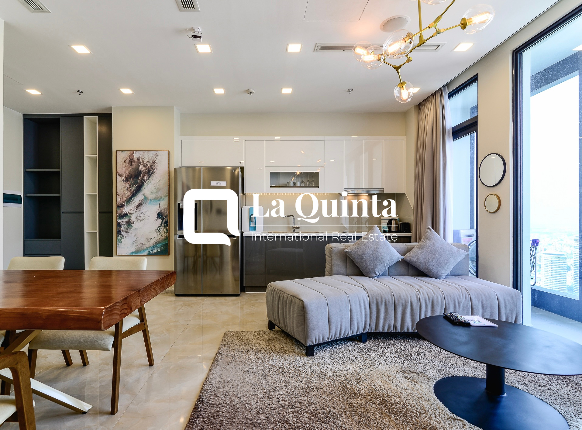 [AVAILABLE] 2-BEDROOM APARTMENT AT VINHOMES GOLDEN RIVER, RIVER & LANDMARK 81 VIEW, DISTRICT 1