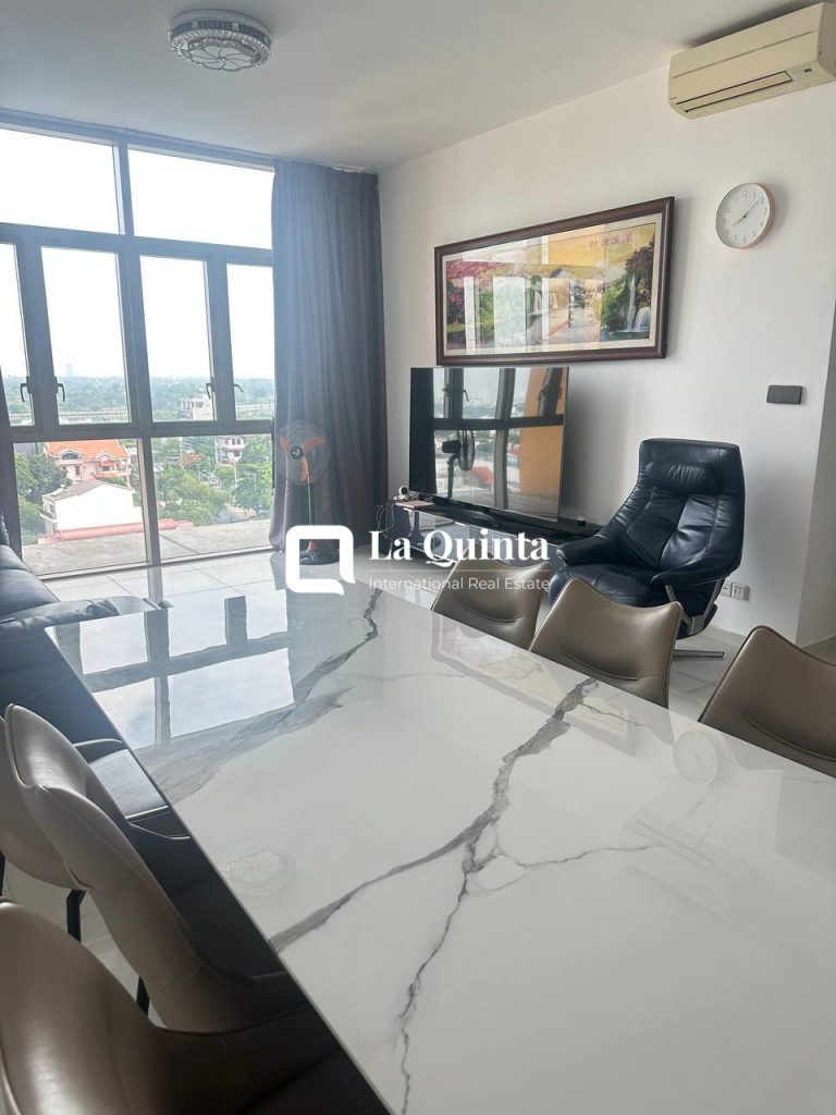 APARTMENT AT THE VISTA's Livingroom