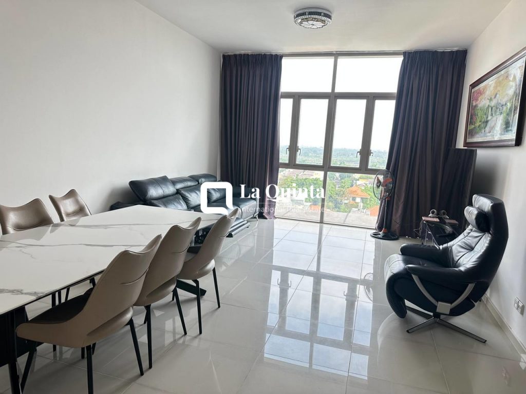 APARTMENT AT THE VISTA's Livingroom