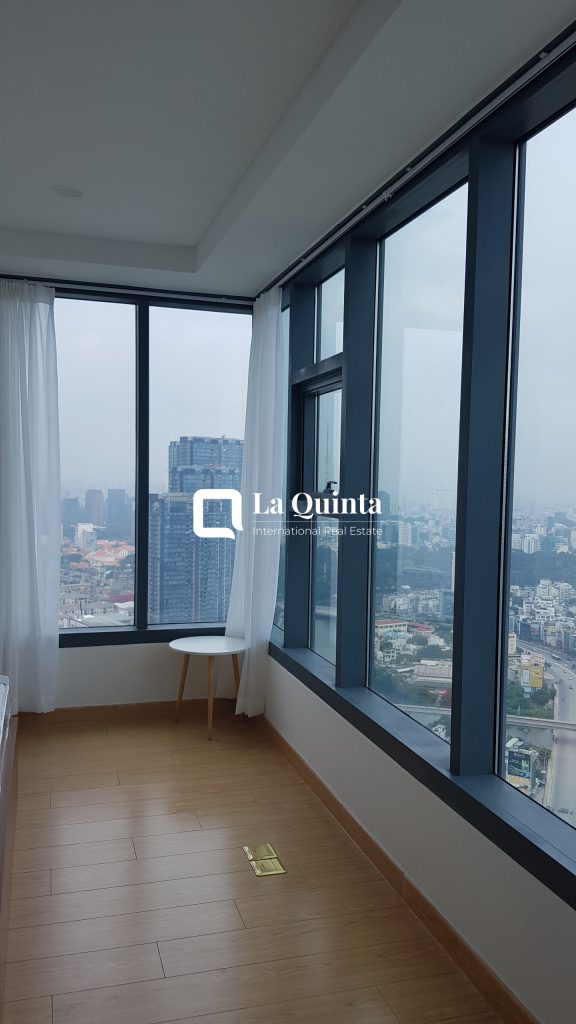 2-bedroom APARTMENT AT SUNWAH PEARL BEDROOM 1