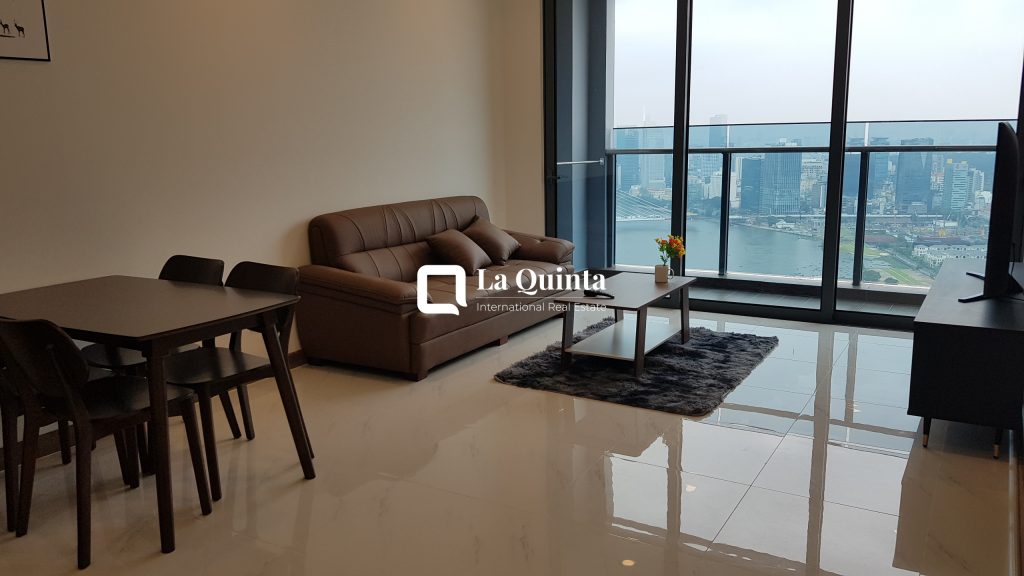 2-bedroom APARTMENT AT SUNWAH PEARL LIVINGROOM