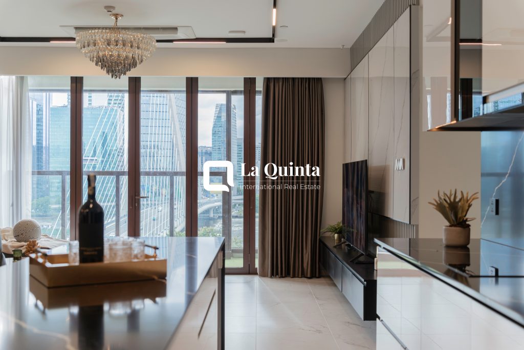 The Galleria - The Metropole apartment overview