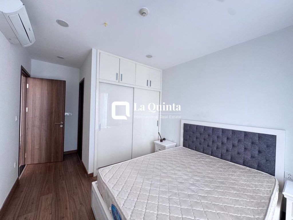 3BR ECO GREEN SAIGON APARTMENT BEDROOM 1
