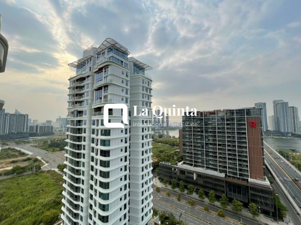 2-bedroom apartment the zeit river view