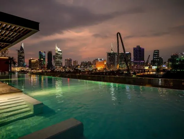 the galleria view at night