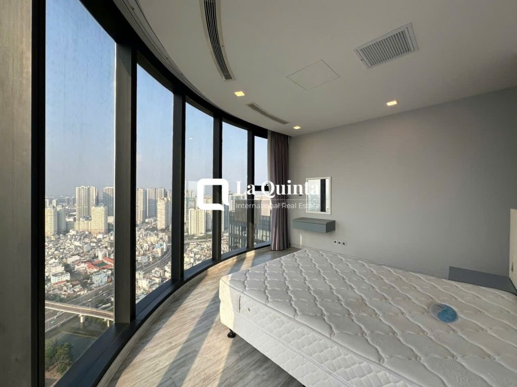 Apartment Vinhomes Golden River curved layout bedroom