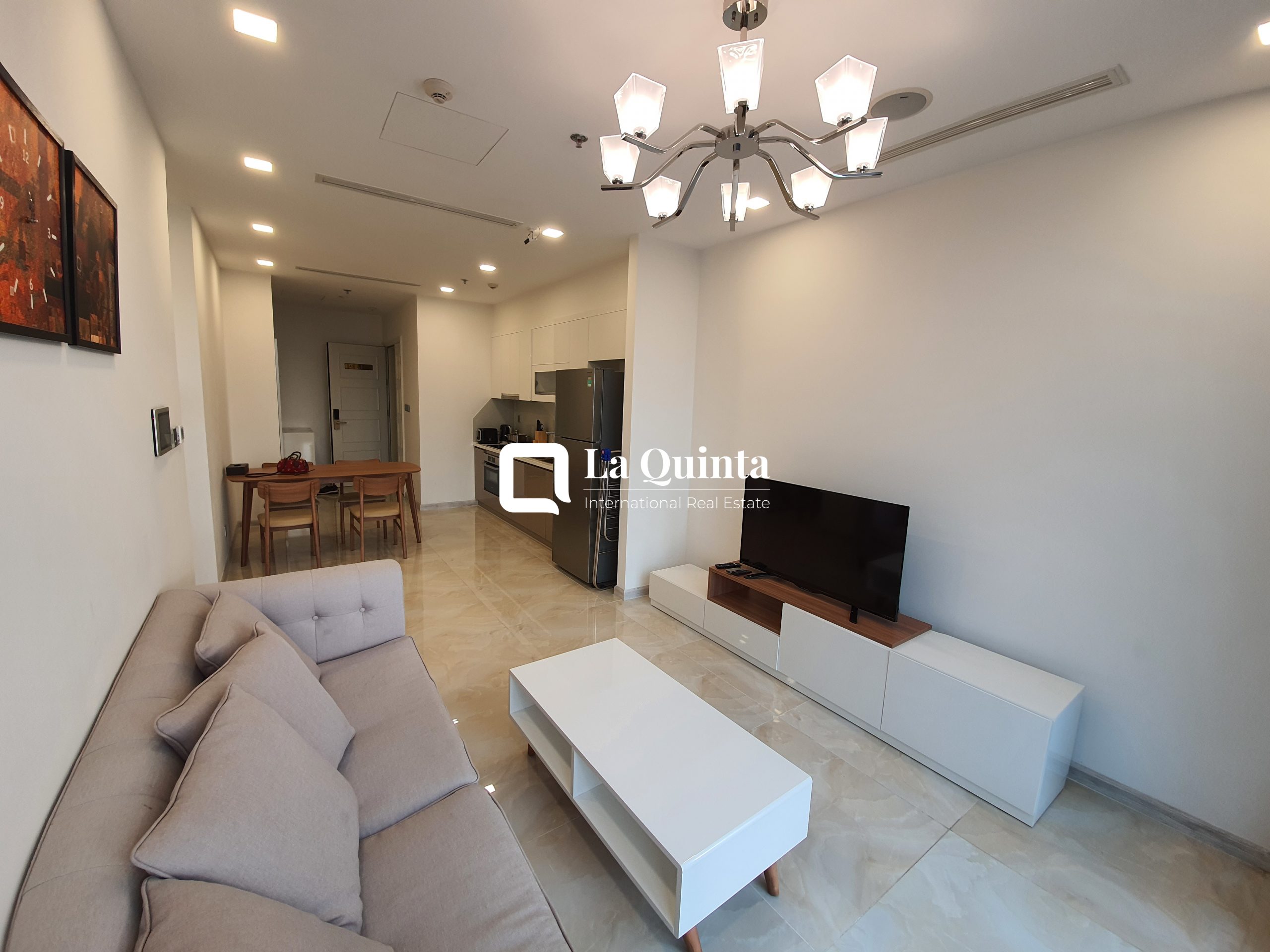 [AVAILABLE] 1BR APARTMENT VINHOMES GOLDEN RIVER FOR RENT WITH RIVER VIEW – DISTRICT 1
