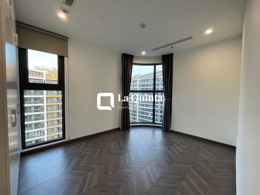 2BR Apartment Vinhomes Grand Park bedroom 1